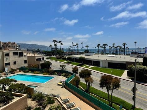 110 the village redondo beach